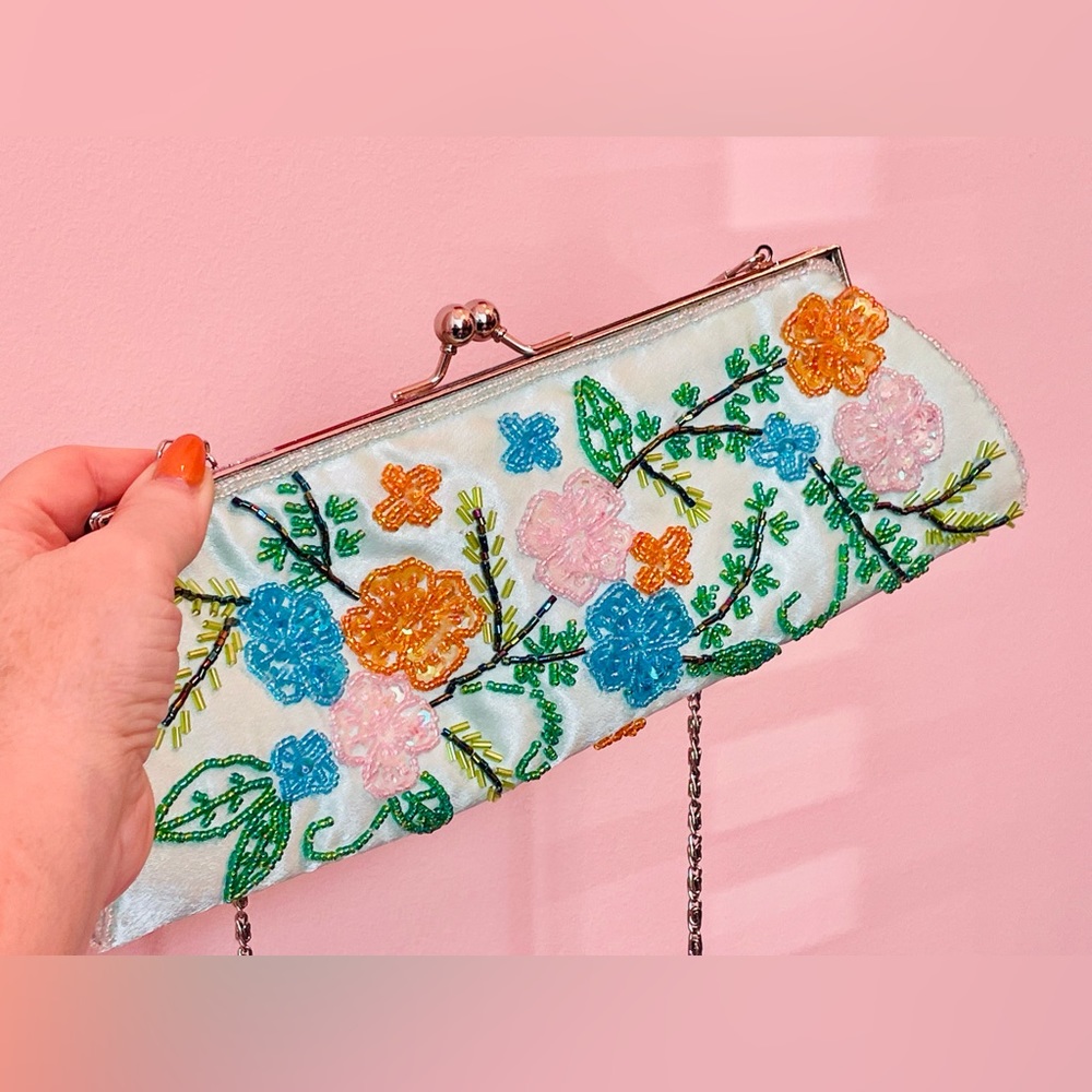 Floral Beaded Special Occasion Prom Wedding Evening Bag Clutch w/Silver Chain